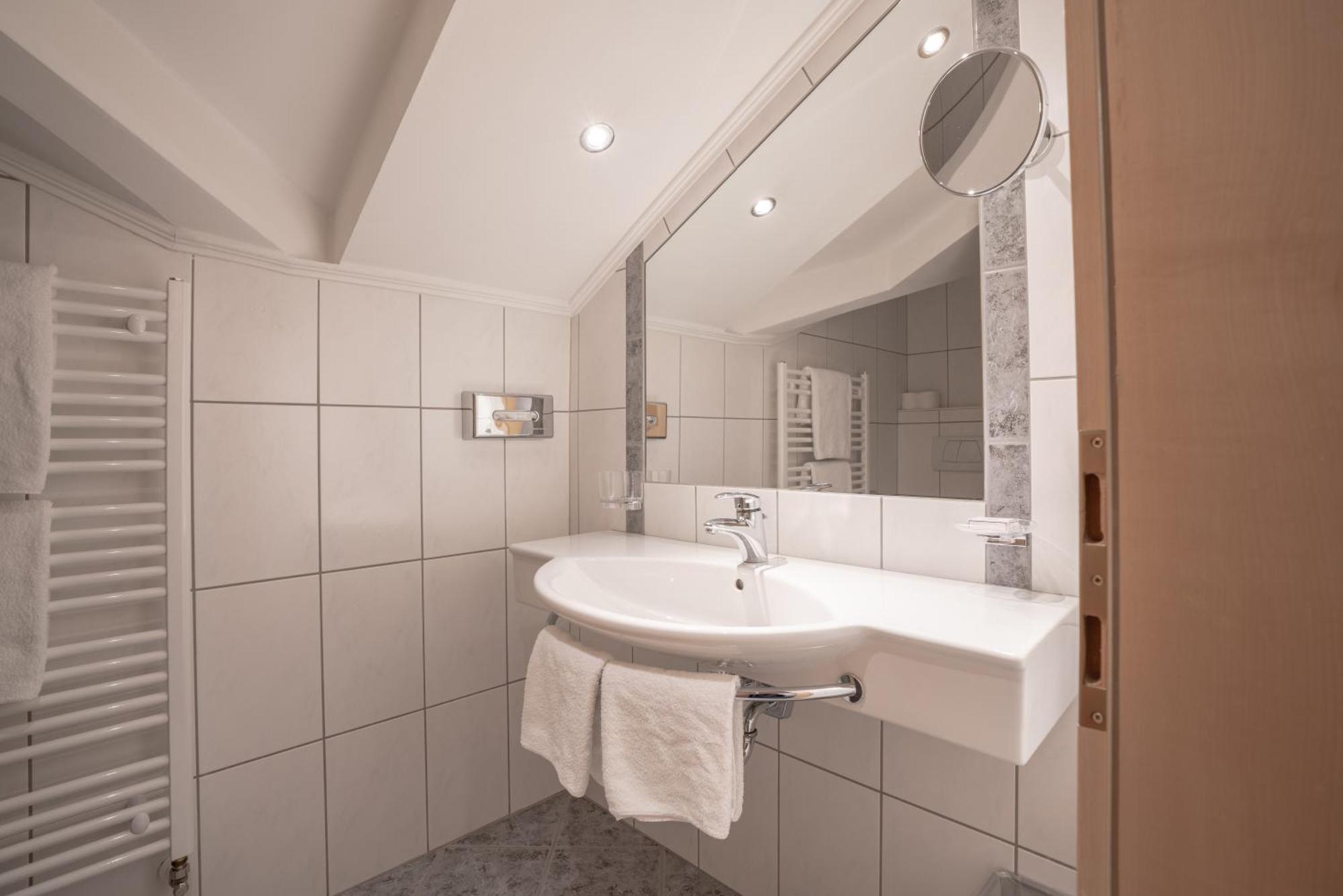 Petit Madlein Bed & Breakfast Ischgl Eksteriør bilde