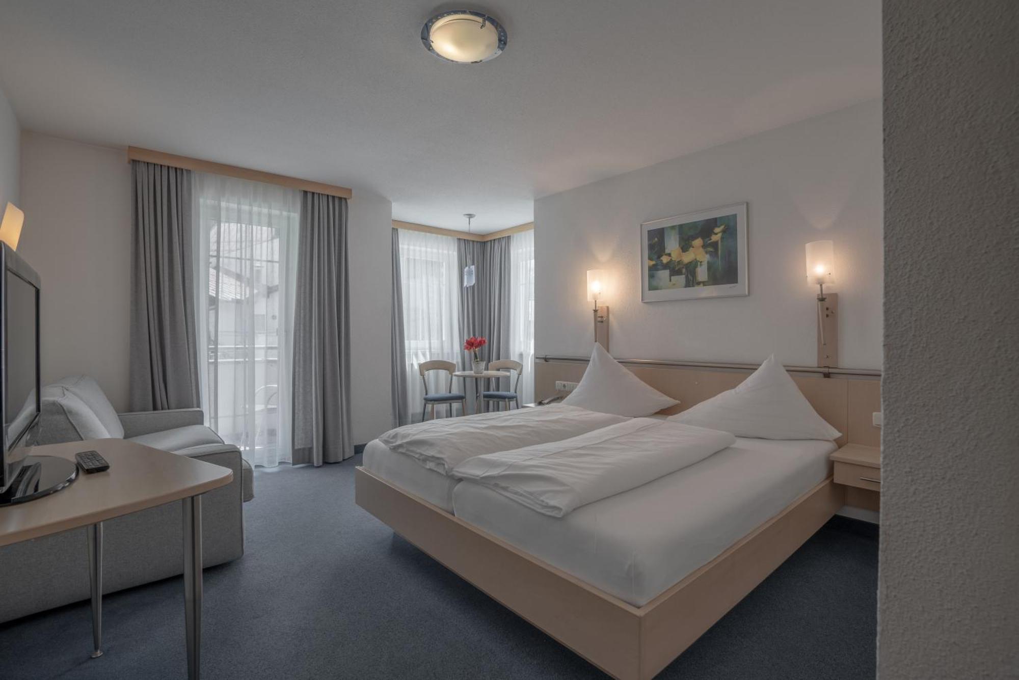 Petit Madlein Bed & Breakfast Ischgl Eksteriør bilde