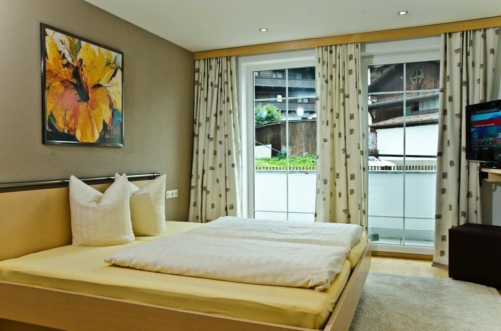 Petit Madlein Bed & Breakfast Ischgl Eksteriør bilde